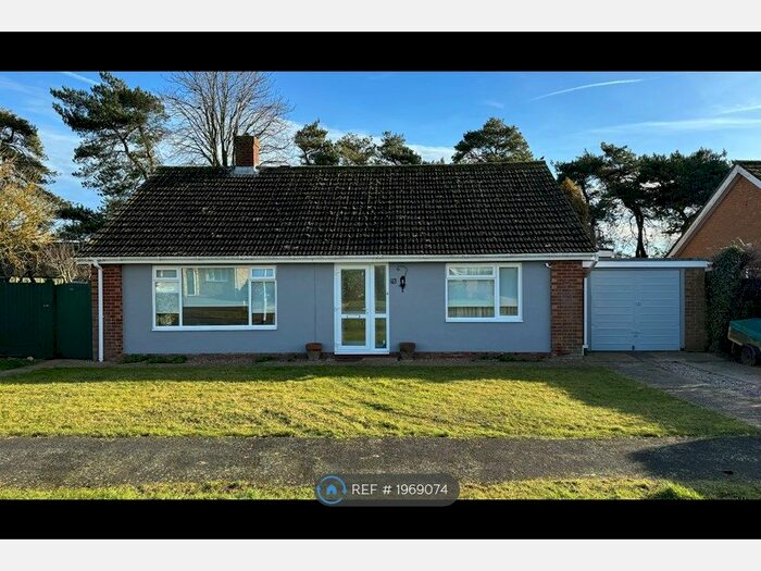 2 Bedroom Bungalow To Rent In Mill Farm Nurseries, Swaffham, PE37