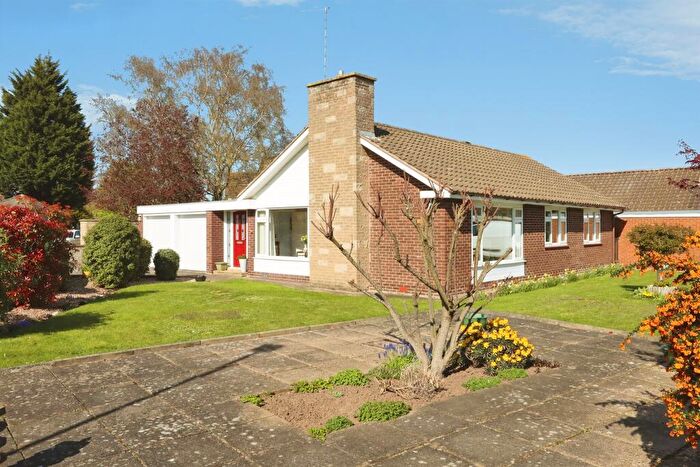 3 Bedroom Detached Bungalow For Sale In Water Meadows, Worksop, S80
