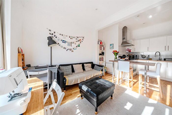 1 Bedroom Apartment For Sale In Cowley Road, Oxford, Oxfordshire, OX4