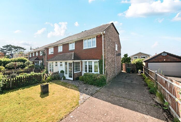 4 Bedroom Semi-Detached House For Sale In Shoreham Lane, Halstead, Sevenoaks, Kent, TN14