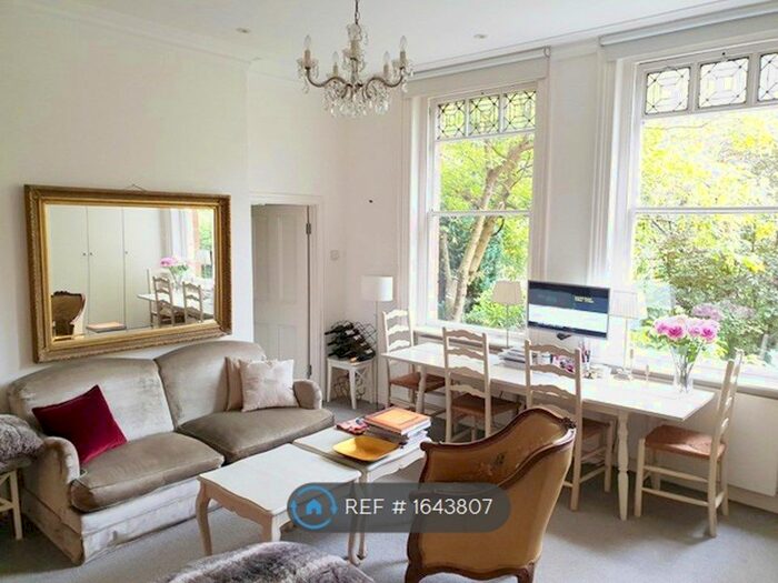 Studio To Rent In Netherhall Gardens, London, NW3