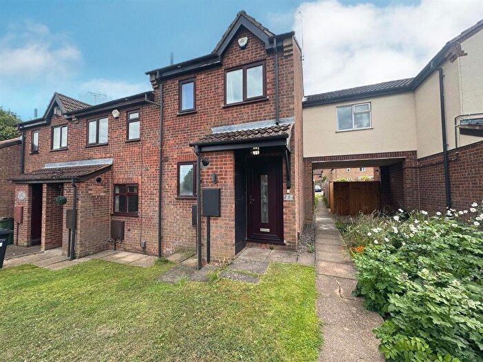 2 Bedroom Terraced House For Sale In Foston Gate, Wigston, LE18