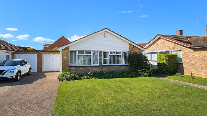 2 Bedroom Detached Bungalow For Sale In Fairacres Close, Herne Bay, CT6