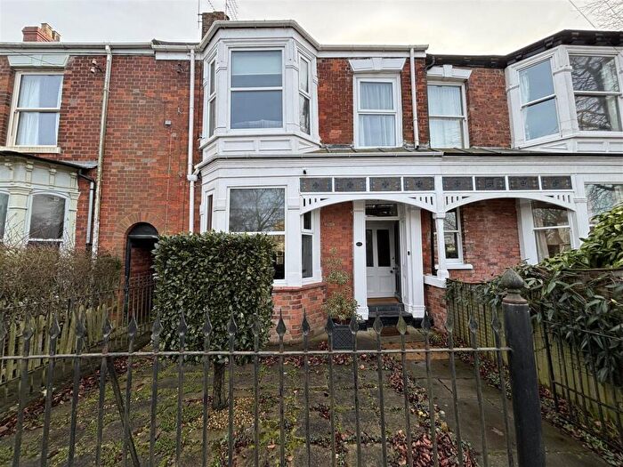 6 Bedroom Terraced House For Sale In Eastgate, Hornsea, HU18