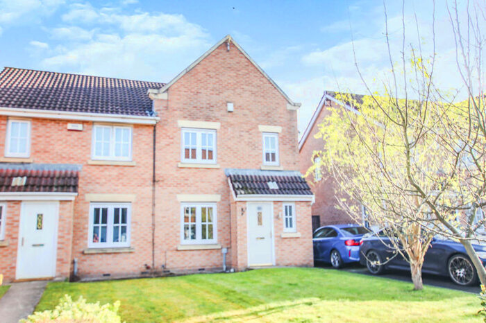 3 Bedroom Semi-Detached House To Rent In Lawndale Drive, Manchester, M28