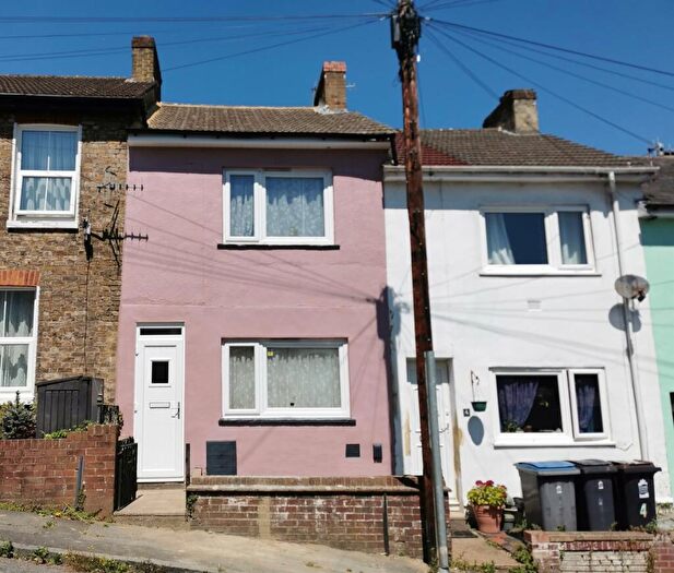 2 Bedroom Terraced House For Sale In Woods Place, Dover, CT17