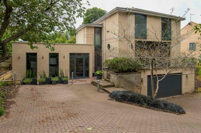 4 Bedroom House To Rent In Warminster Road, BA2