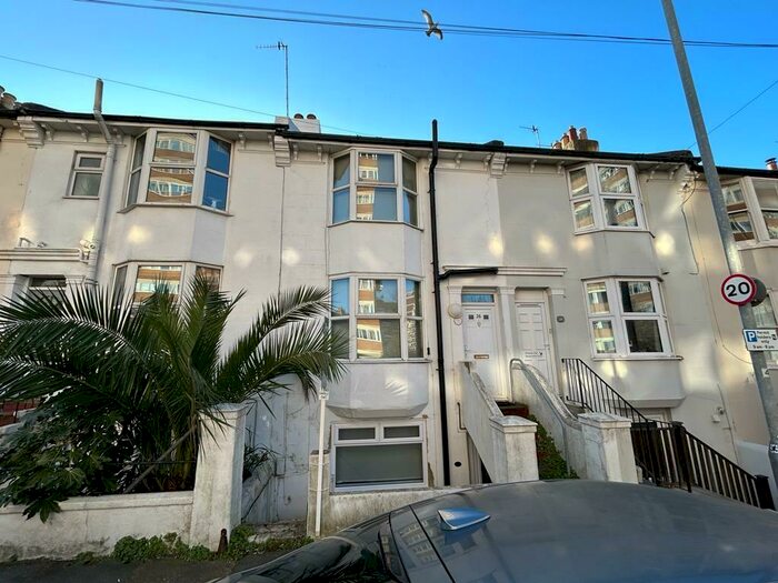 1 Bedroom Apartment To Rent In Clarendon Road, Hove, BN3