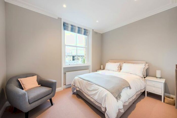 1 Bedroom Flat To Rent In Harcourt Terrace, Earls Court, London, SW10