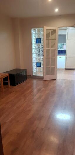 2 Bedroom Terraced House To Rent In Abbots Drive, Harrow, HA2