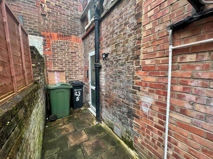 Studio To Rent In Chichester Road, Portsmouth, PO2