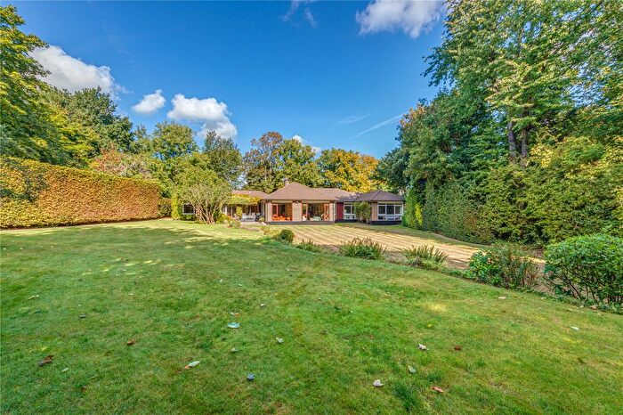 5 Bedroom Bungalow For Sale In Loom Lane, Radlett, Hertfordshire, WD7