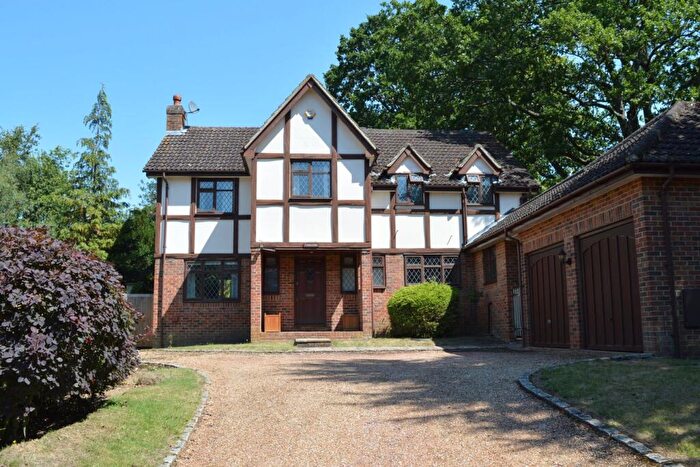 5 Bedroom Detached House To Rent In Churchfields Avenue, Weybridge, KT13