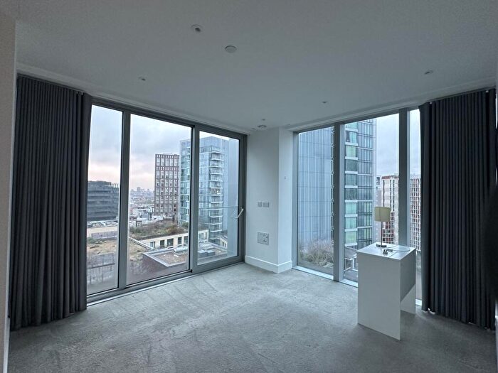 1 Bedroom Flat To Rent In Neroli House, Piazza Walk, E1