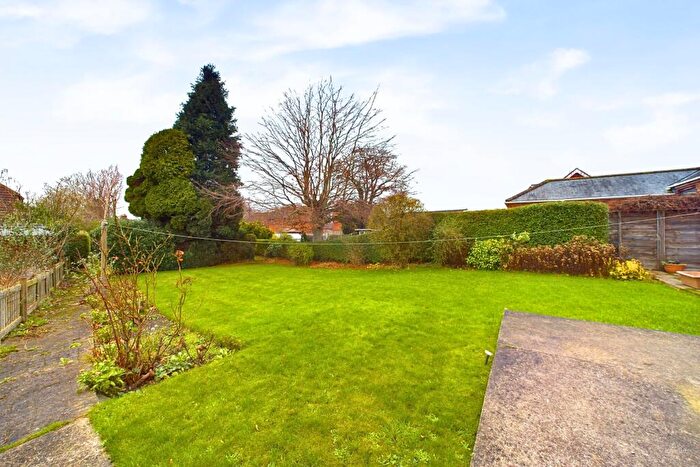 2 Bedroom Semi-Detached Bungalow For Sale In Wold Road, Barrow-upon-Humber, North Lincolnshire, DN19