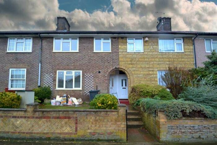 3 Bedroom Terraced House To Rent In Shroffold Road, Downham, BR1