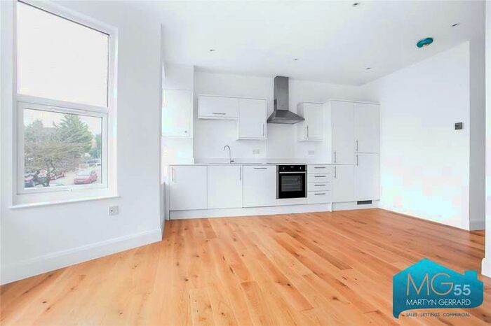 2 Bedroom Apartment To Rent In Mountfield Road, Finchley, London, N3