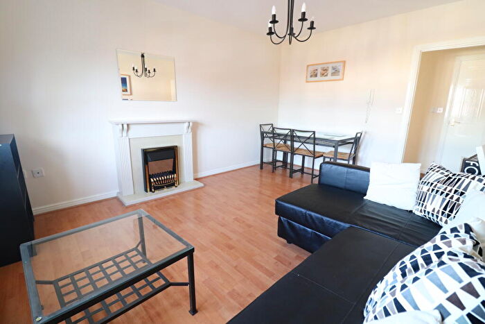 2 Bedroom Flat To Rent In Louise House, Royal Courts, SR2