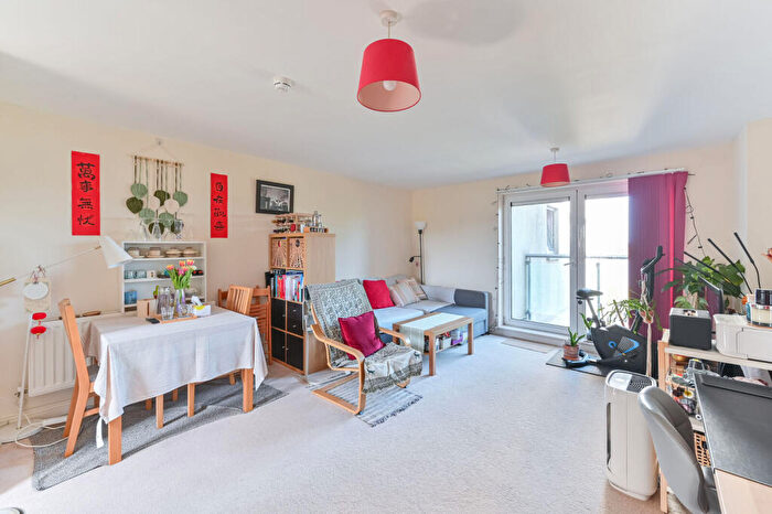 1 Bedroom Flat For Sale In Granary Mansions, Thamesmead, London, SE28