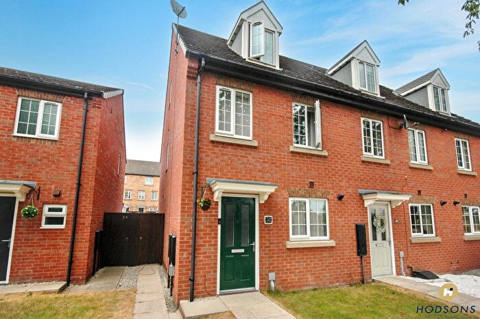 3 Bedroom End Terrace House For Sale In High Street, New Sharlston, Wakefield, WF4
