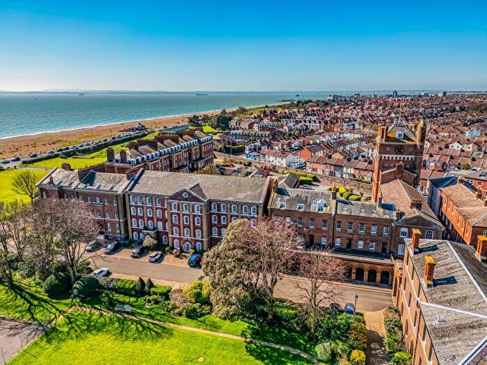 2 Bedroom Apartment For Sale In Royal Gate, Southsea, PO4