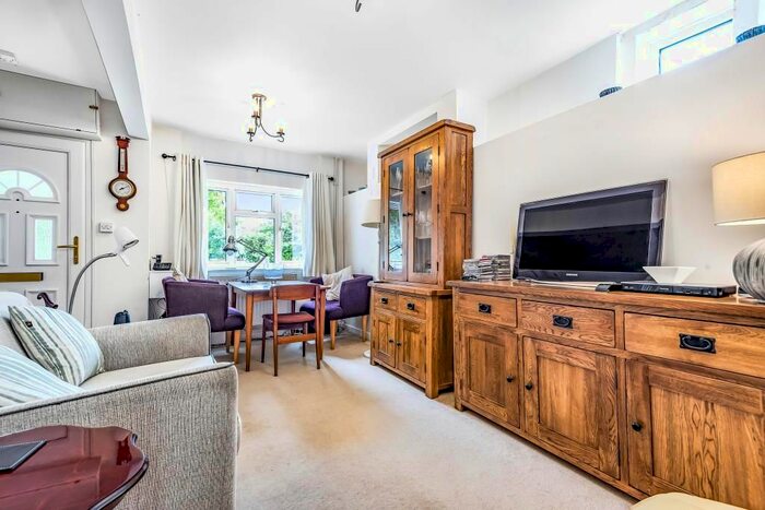 2 Bedroom Cottage To Rent In Cassington, Oxfordshire, OX29