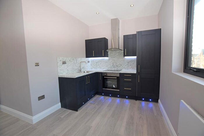 1 Bedroom Apartment To Rent In High Street, Alton, Hants, GU34