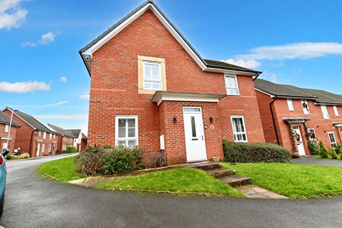 4 Bedroom Detached House For Sale In Sillavan Close, Swinton, M27