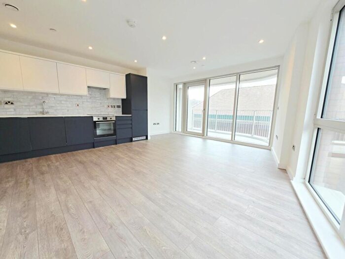 2 Bedroom Flat To Rent In High Mead, Harrow, HA1