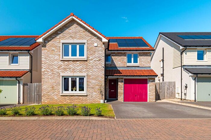4 Bedroom Detached House For Sale In Blair Road, East Calder, EH53
