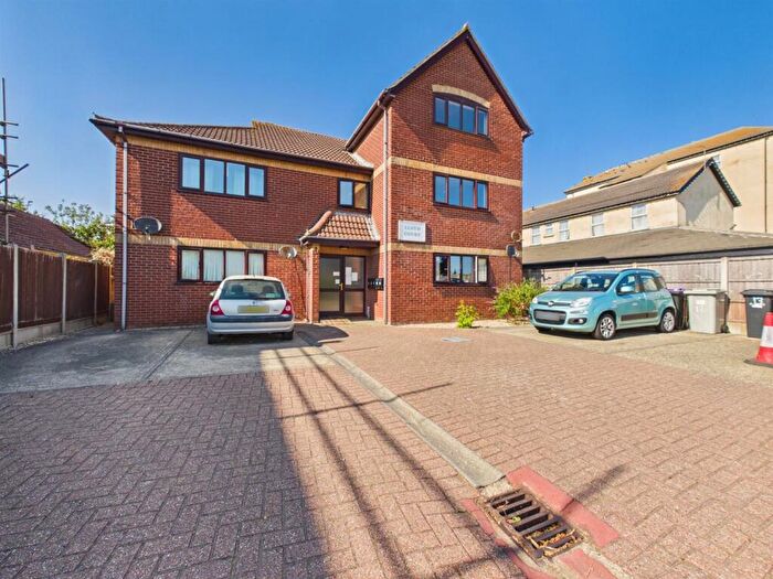 2 Bedroom Flat For Sale In Seaholme Road, Mablethorpe, LN12