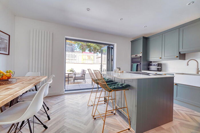 3 Bedroom End Of Terrace House For Sale In Breakspears Drive, Orpington, BR5