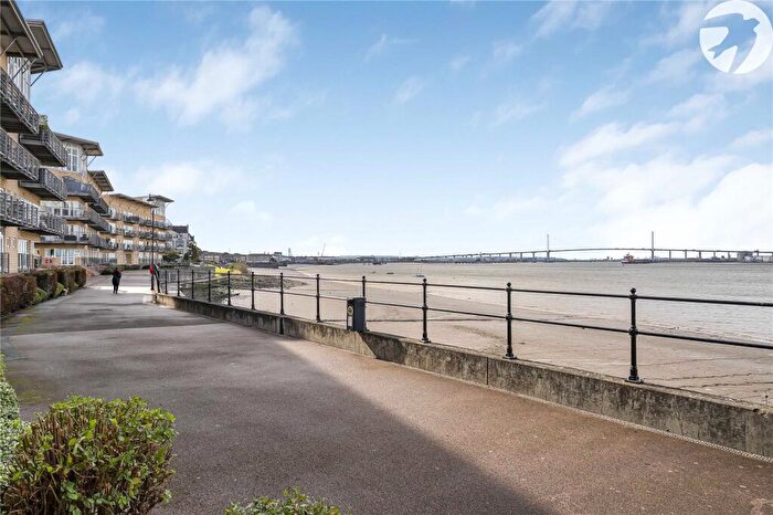 1 Bedroom Flat For Sale In Carmichael Avenue, Greenhithe, Kent, DA9