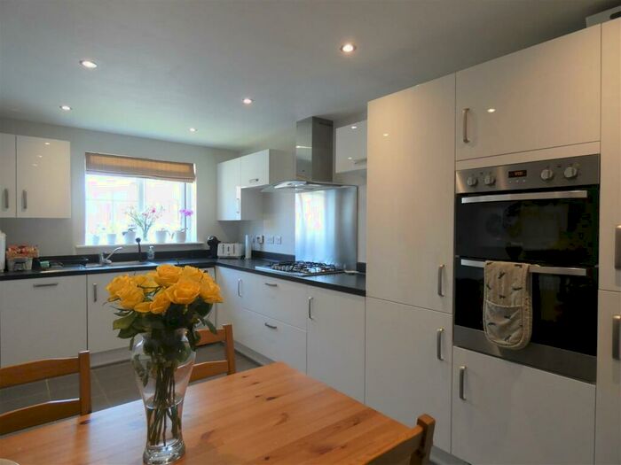 4 Bedroom Detached House For Sale In Sycamore Avenue, Aiskew, Bedale, DL8