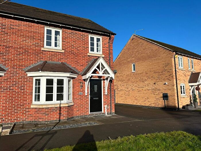 3 Bedroom Property To Rent In Grandison Close, Derby, DE22