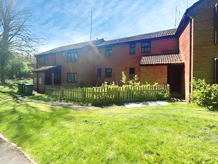 Studio To Rent In Avonbank Close, B97