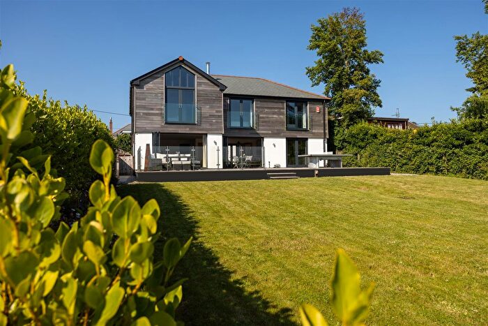 4 Bedroom Detached House For Sale In Penmeneth, Trewennack, Helston, TR13