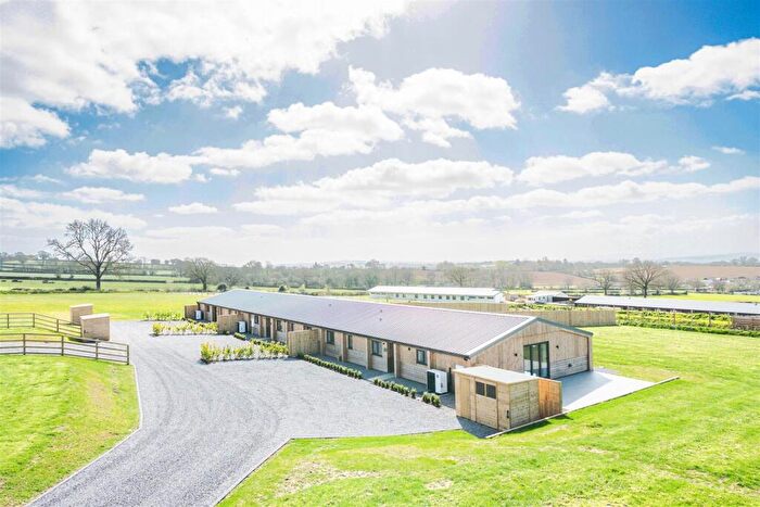 4 Bedroom Semi Detached House For Sale In Kerswell, Cullompton, EX15