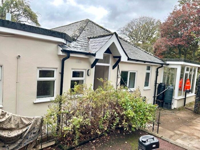 3 Bedroom Detached Bungalow To Rent In Raystede, The Broyle, Lewes, BN8