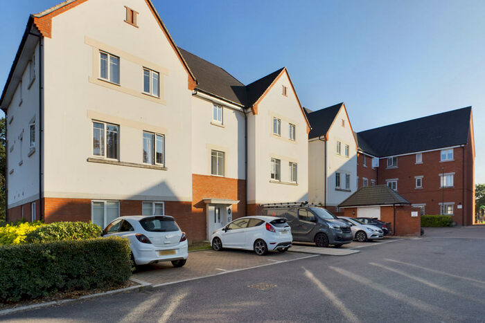 2 Bedroom Apartment To Rent In Forge Wood, Crawley, RH10