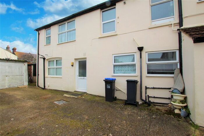 1 Bedroom Detached House To Rent In St Dunstans Road, Tarring, Worthing, West Sussex, BN13