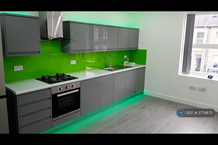 1 Bedroom Flat To Rent In Norman Road, Huddersfield, HD2