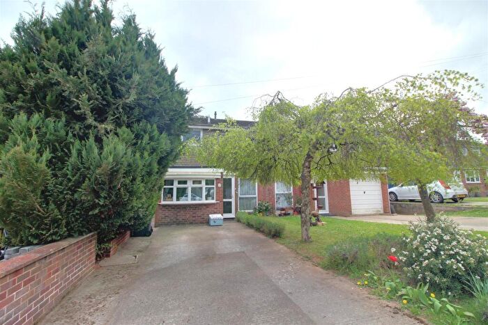 3 Bedroom Semi-Detached House For Sale In Foley Road, Newent, GL18