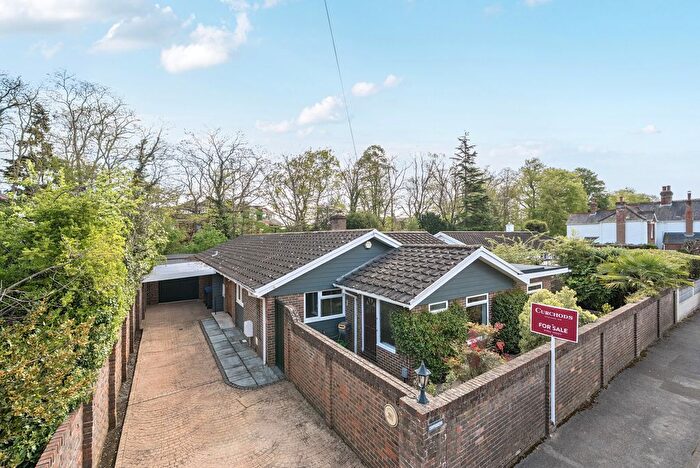 4 Bedroom Bungalow For Sale In Highfield Road, West Byfleet, KT14