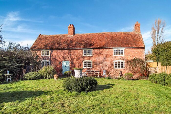 2 Bedroom Cottage For Sale In Grundys Lane, Minting, Horncastle, LN9