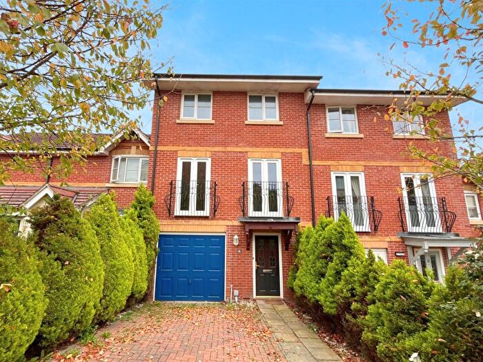 4 Bedroom Terraced House To Rent In Etchingham Drive, St. Leonards, TN38