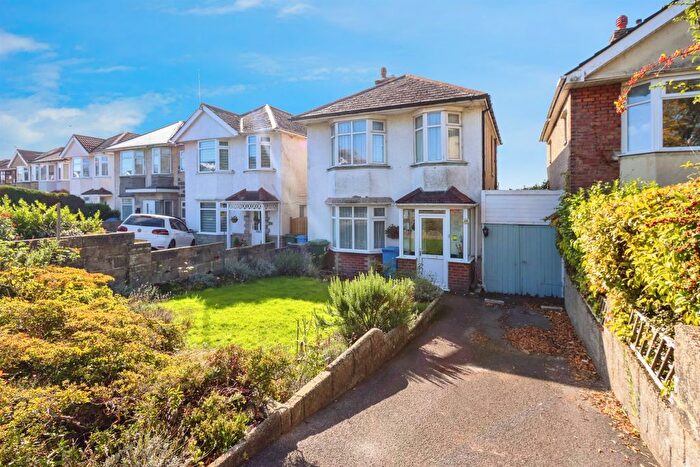 3 Bedroom Detached House For Sale In Herbert Avenue, Parkstone, Poole, BH12