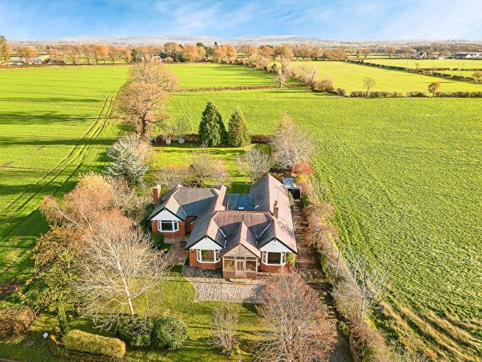 3 Bedroom Bungalow For Sale In Chester Road, Chester, Cheshire, CH3