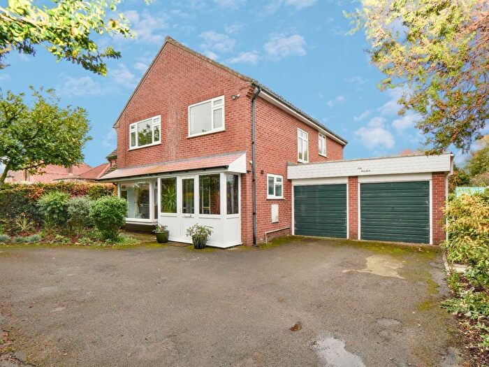 5 Bedroom Property For Sale In Raskelf Road, Easingwold, York, YO61