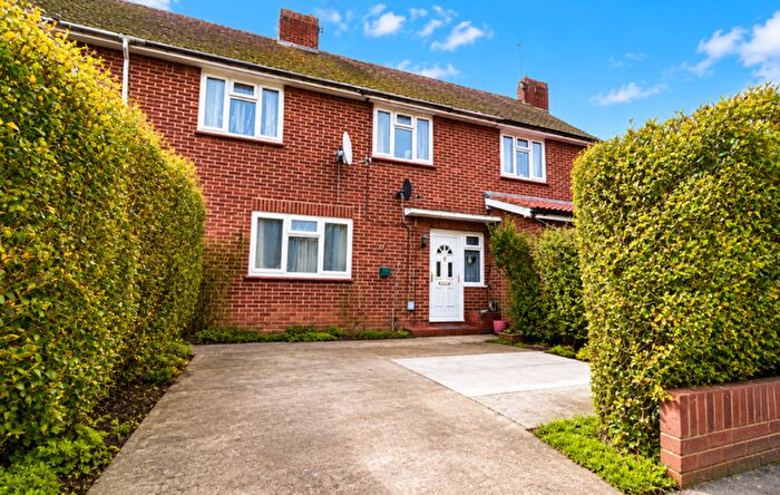 3 Bedroom Terraced House To Rent In Langton Avenue, Chelmsford, CM1